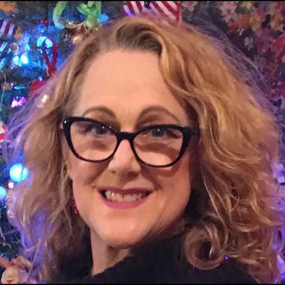 Meet your Posher, Kim - Picture 3 of 6